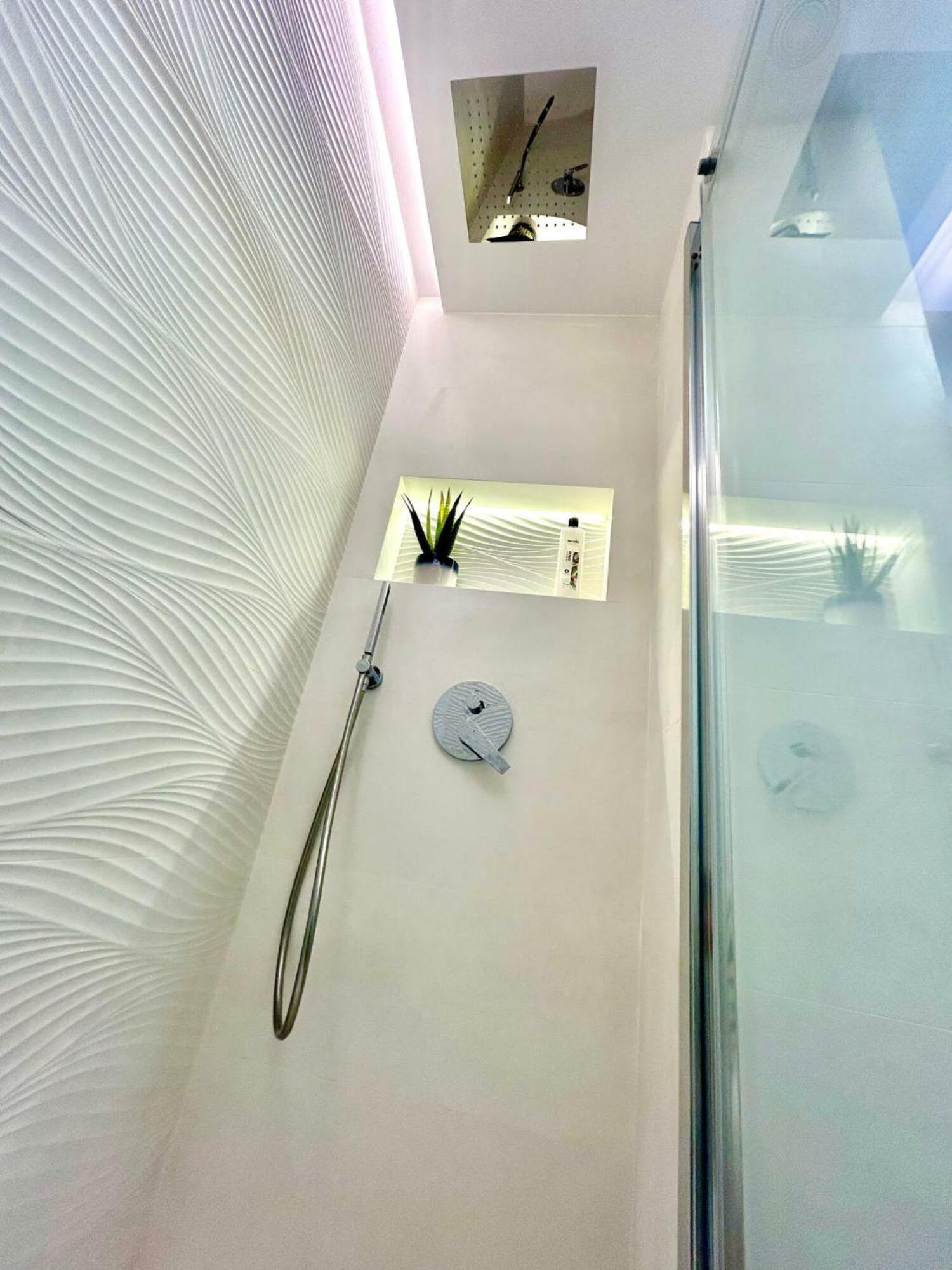 Gatu Premium Deseo Piso De Lujo Con Parking " Preferente Mayores De 25 Anos Y Familias " Cádiz Exterior foto